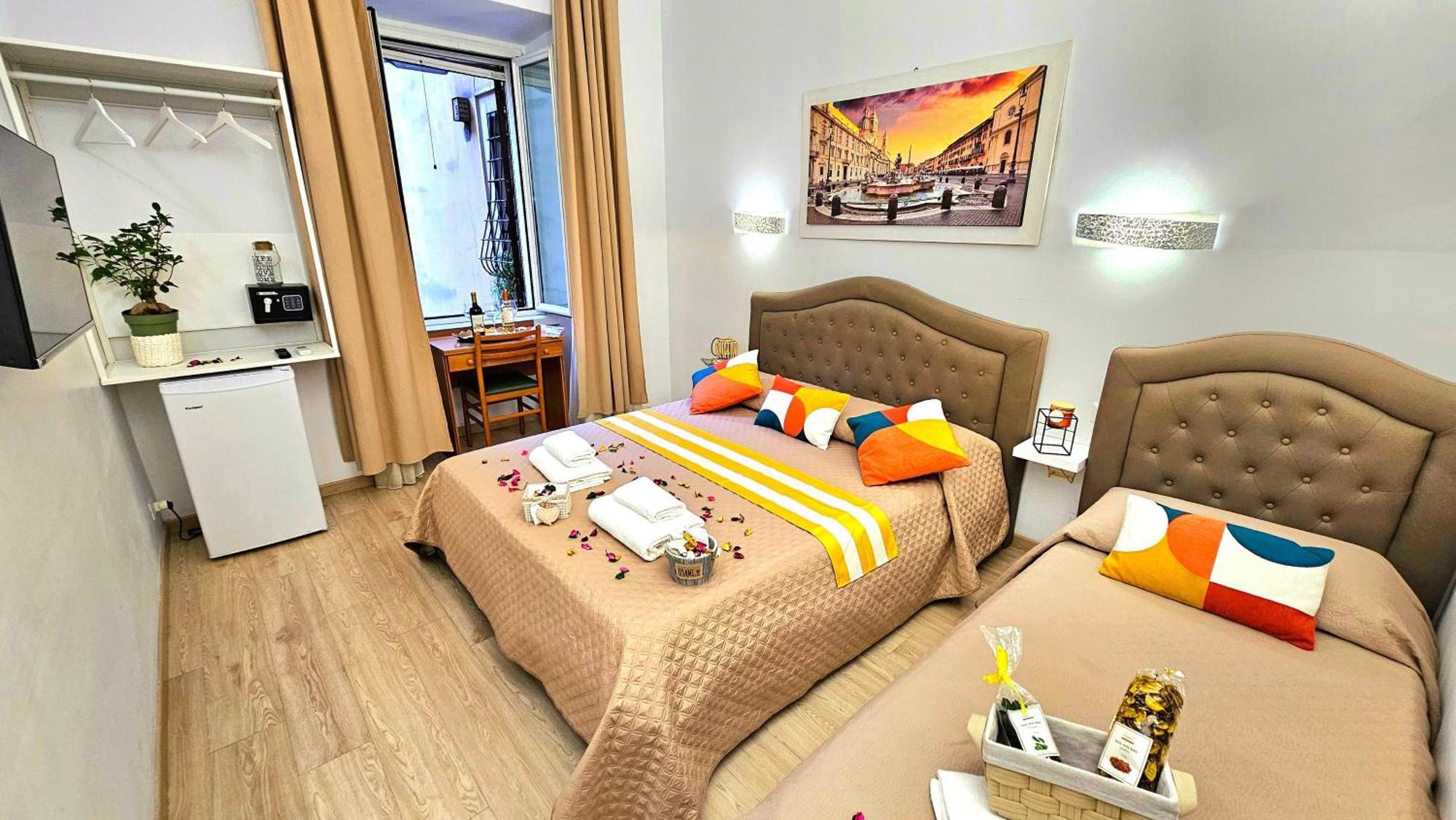 Bed and Breakfast A Casa Simpatia Roma - Free Parking If You Book 4 Nights Екстер'єр фото