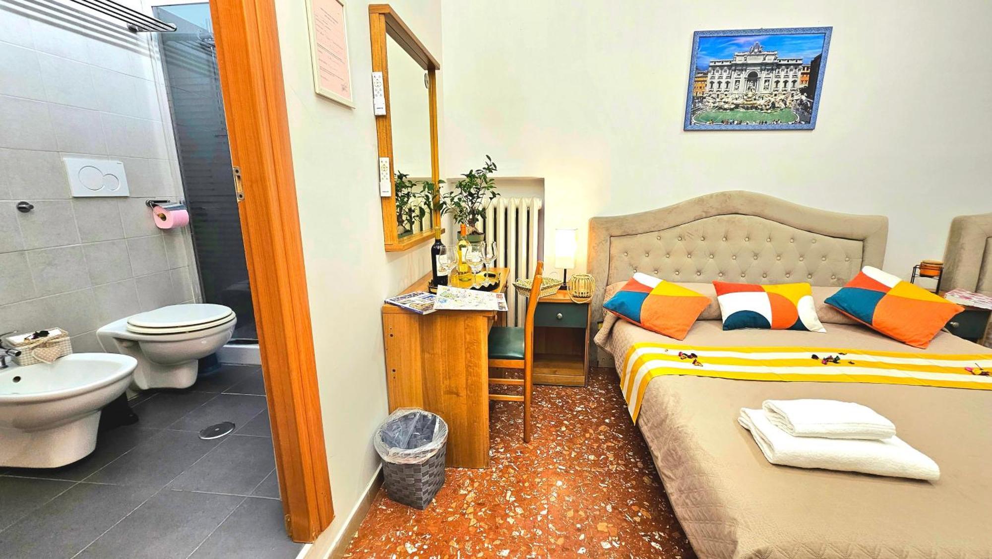 Bed and Breakfast A Casa Simpatia Roma - Free Parking If You Book 4 Nights Екстер'єр фото